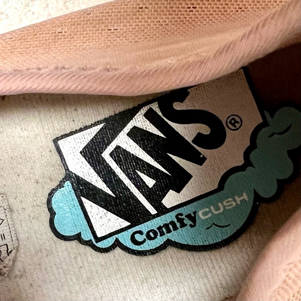 VANS Comfycush One Slip On women’s Size 9.5M Subtle Checker Peach White Barbie. - Picture 7 of 9